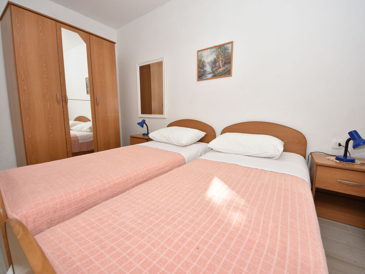Maison Irma - 6 chambres à 100 m de la mer, Sukošan - Photo 16