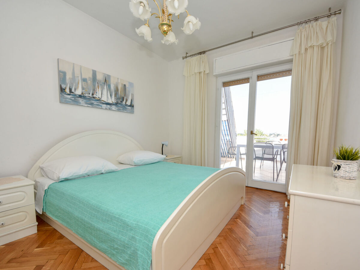 Maison Irma - 6 chambres à 100 m de la mer, Sukošan - Photo 20