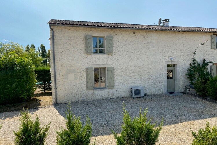 Les Houx – Maison 4 chambres, piscine privée à Chalais - Photo 10