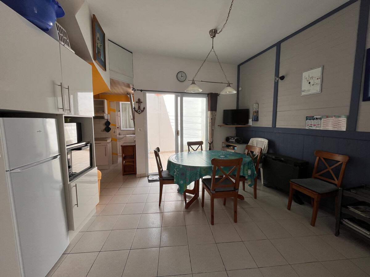 Maison avec cour à 25m de la plage aux Sables-d'Olonne - Photo 5
