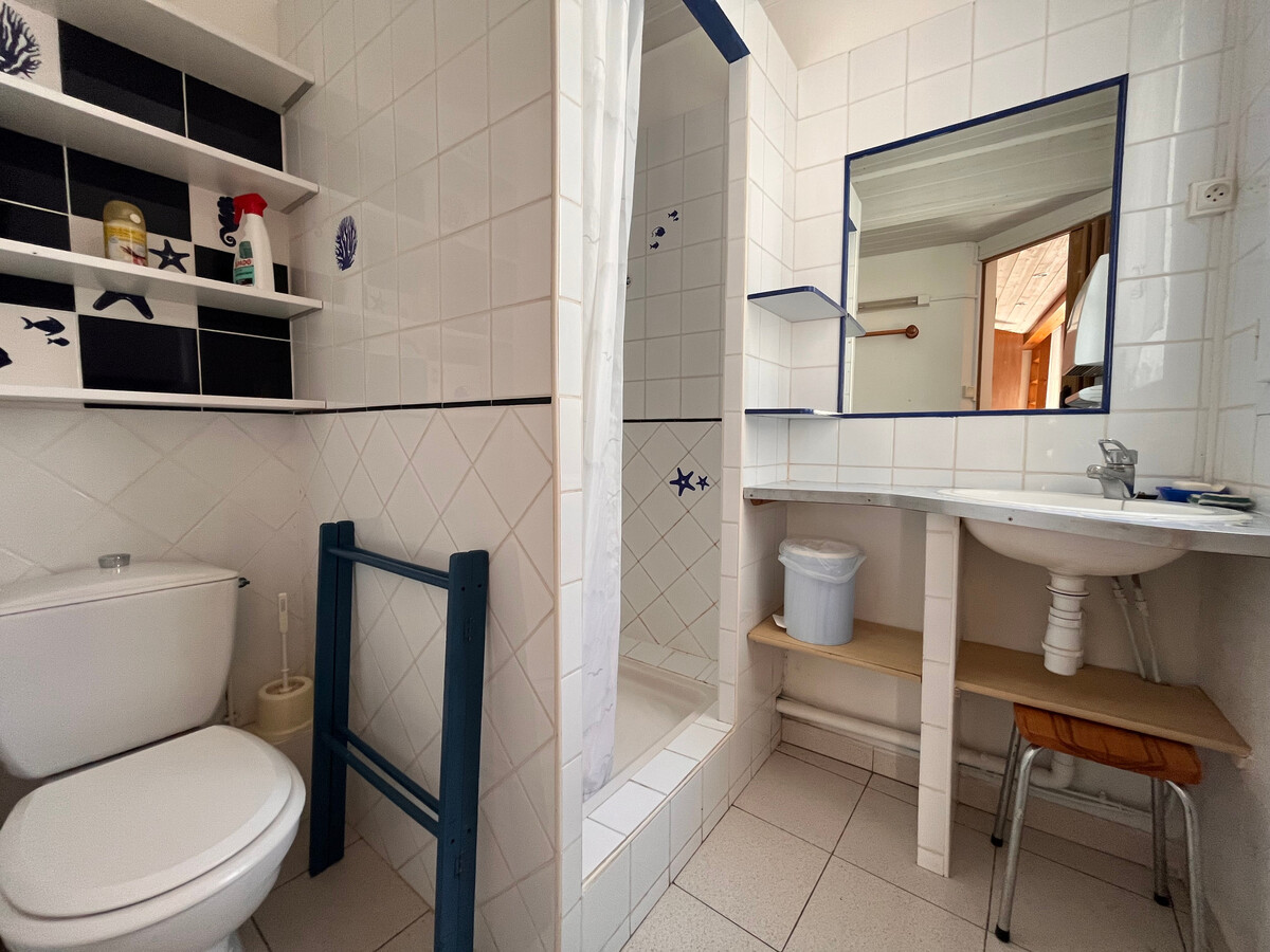 Maison avec cour à 25m de la plage aux Sables-d'Olonne - Photo 8