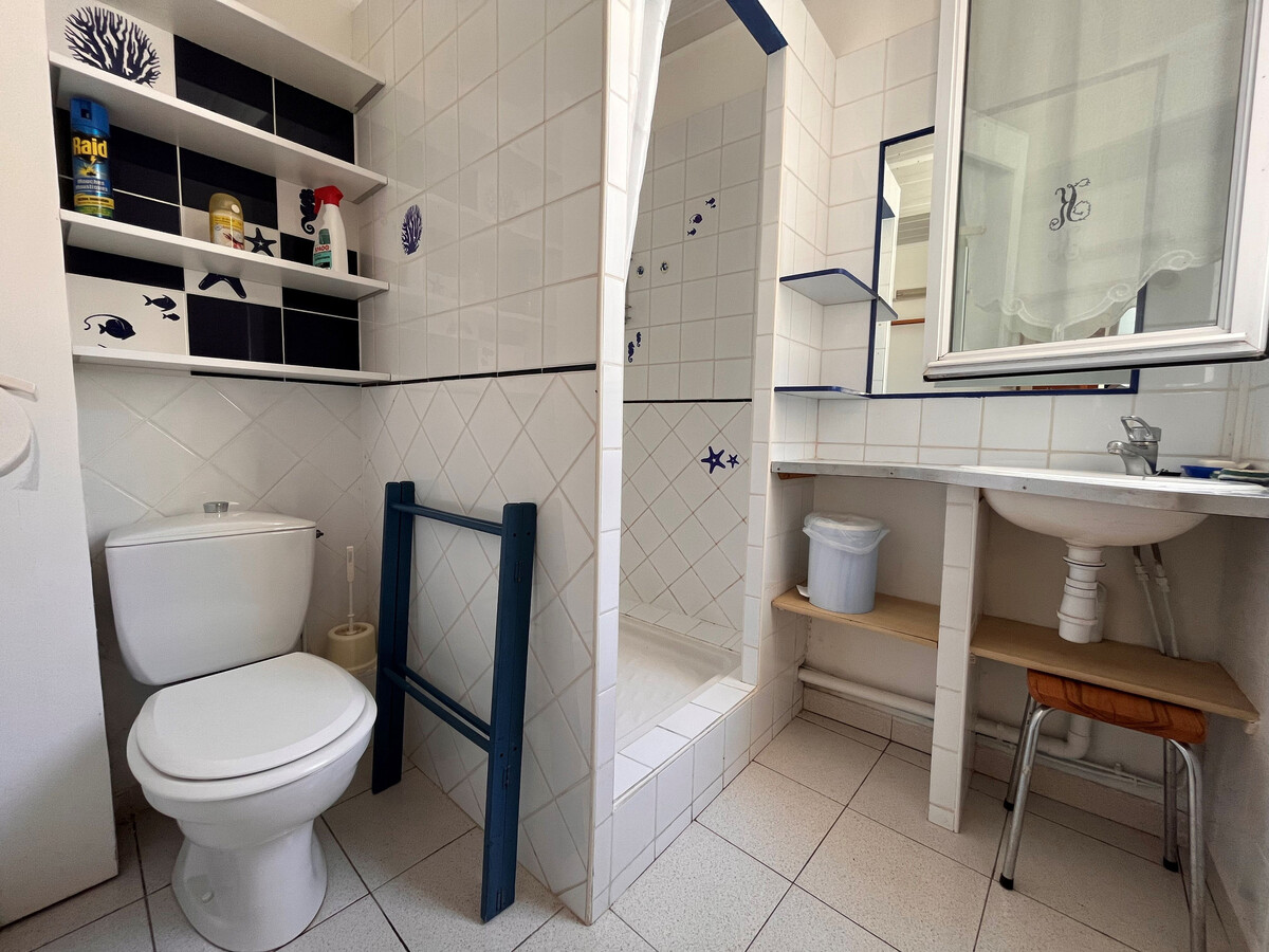 Maison avec cour à 25m de la plage aux Sables-d'Olonne - Photo 17