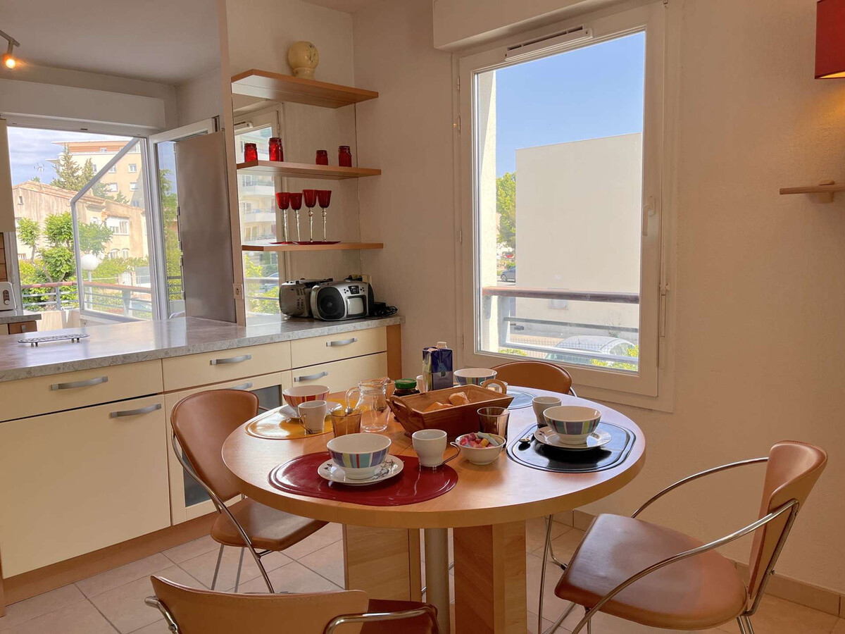 Appartement 2 chambres, 2 terrasses à 1,5 km de la plage - Photo 2