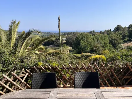 Location maison à La Croix Valmer, Mas 3 chambres avec piscine, clim, Wi-Fi et tennis