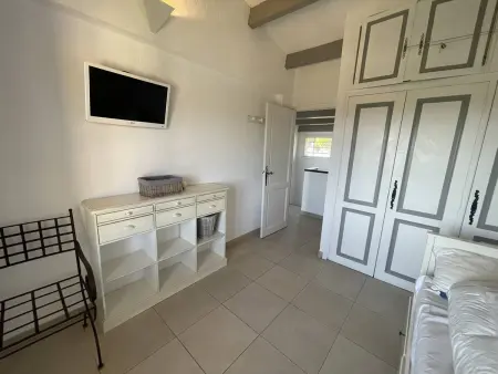 Mas 3 chambres avec piscine, clim, Wi-Fi et tennis - Photo 9