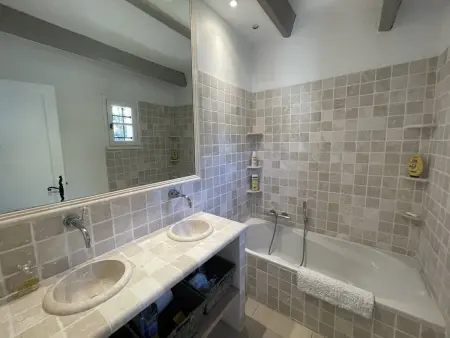 Mas 3 chambres avec piscine, clim, Wi-Fi et tennis - Photo 10