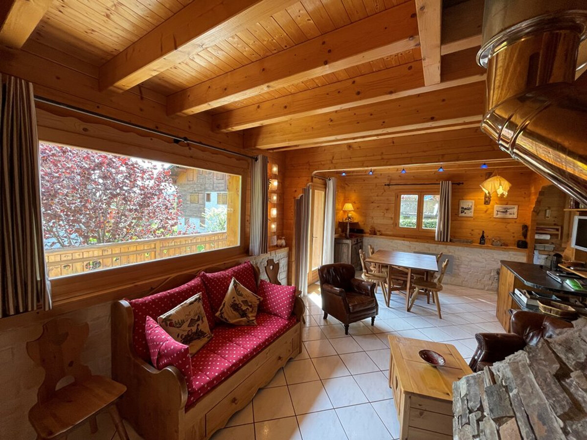 Chalet 8 pers, 5 ch, cheminée à 200 m des pistes - Photo 4