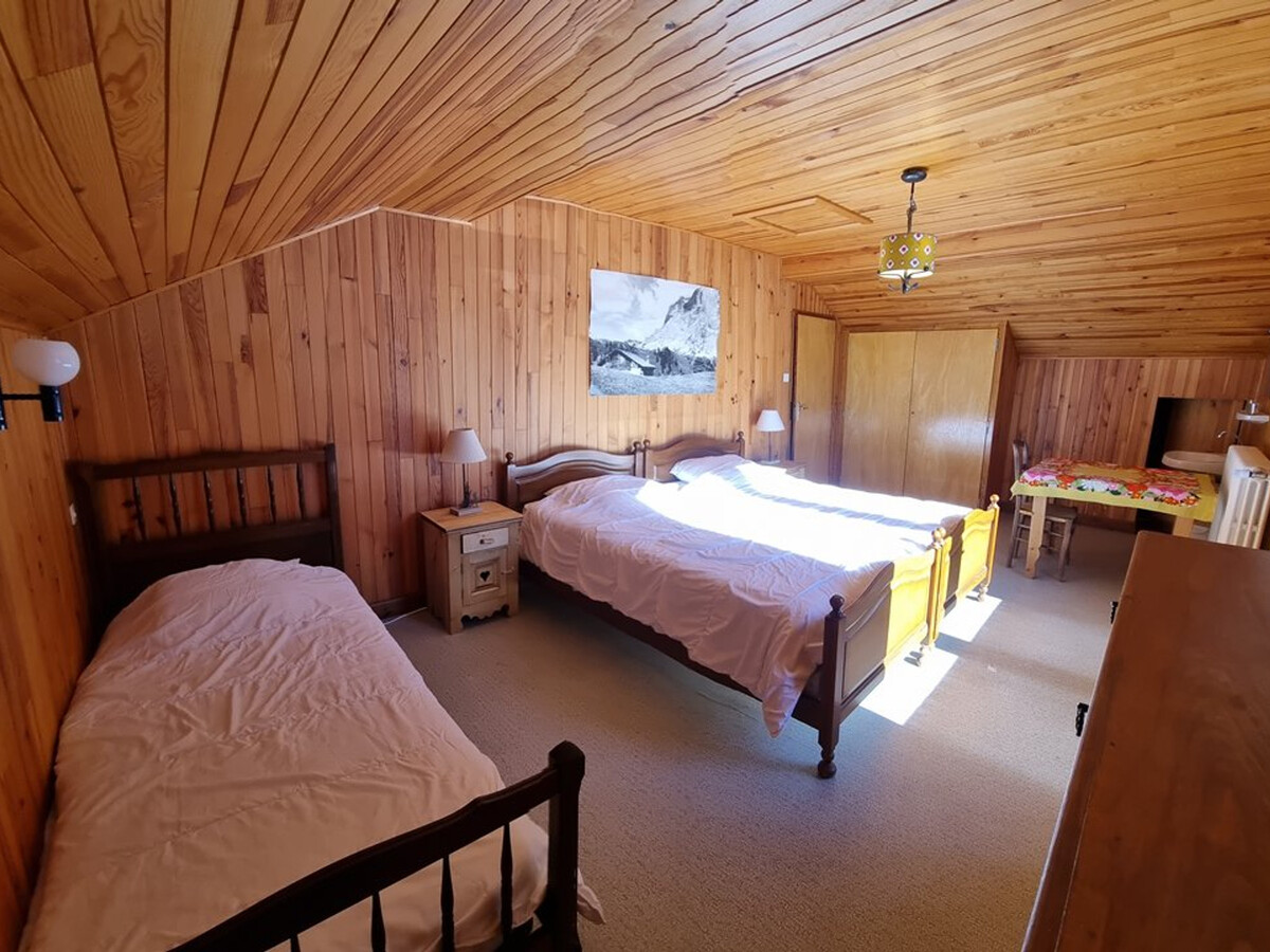 Chalet 11 pers, 4 chambres, vue Aravis, 200 m des pistes - Photo 9