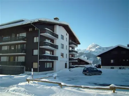 Location appartement à Crest Voland, Appartement cosy 4 pers, au coeur de Crest-Voland, proche pistes, parking, balcon