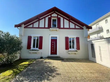 Location appartement à Capbreton, Appartement cosy avec terrasse, jardin et parking à 200m de la plage