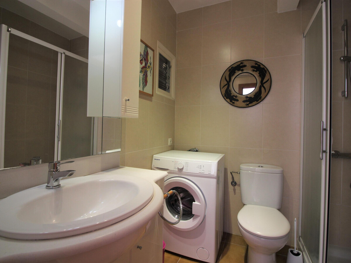 Appartement vue mer et piscine commune à Roses - Photo 12