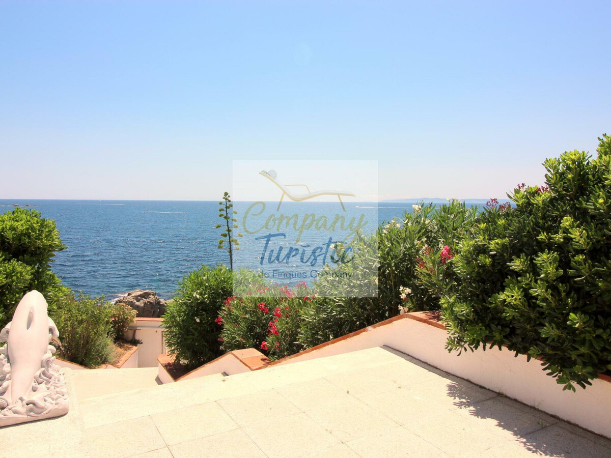 Appartement vue mer et piscine commune à Roses - Photo 17