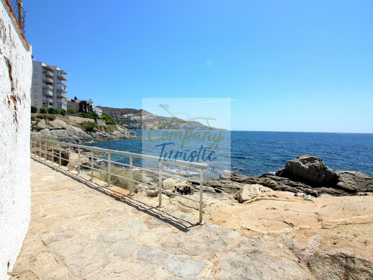 Appartement vue mer et piscine commune à Roses - Photo 20
