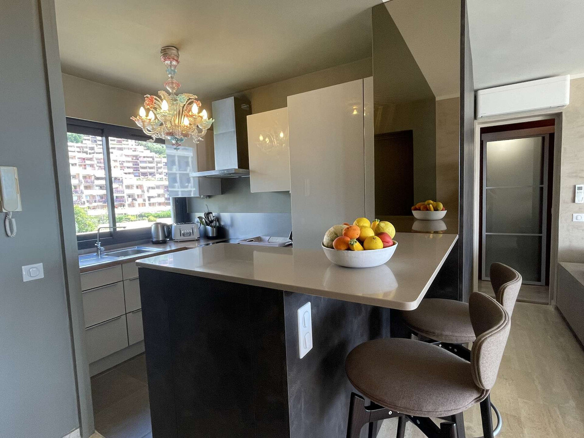 Appartement vue mer climatisé au port du Lavandou - Photo 6