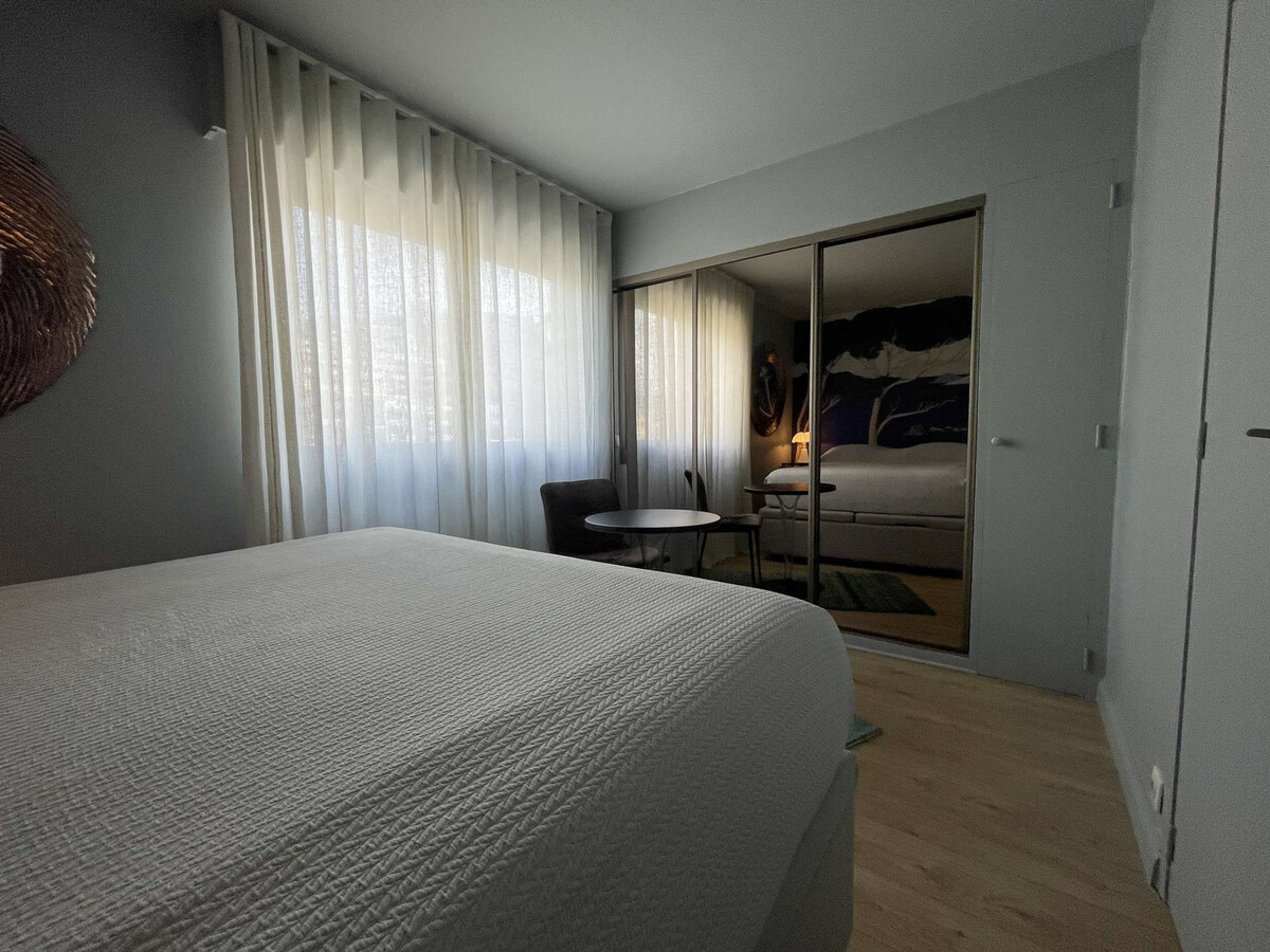 Appartement vue mer climatisé au port du Lavandou - Photo 11