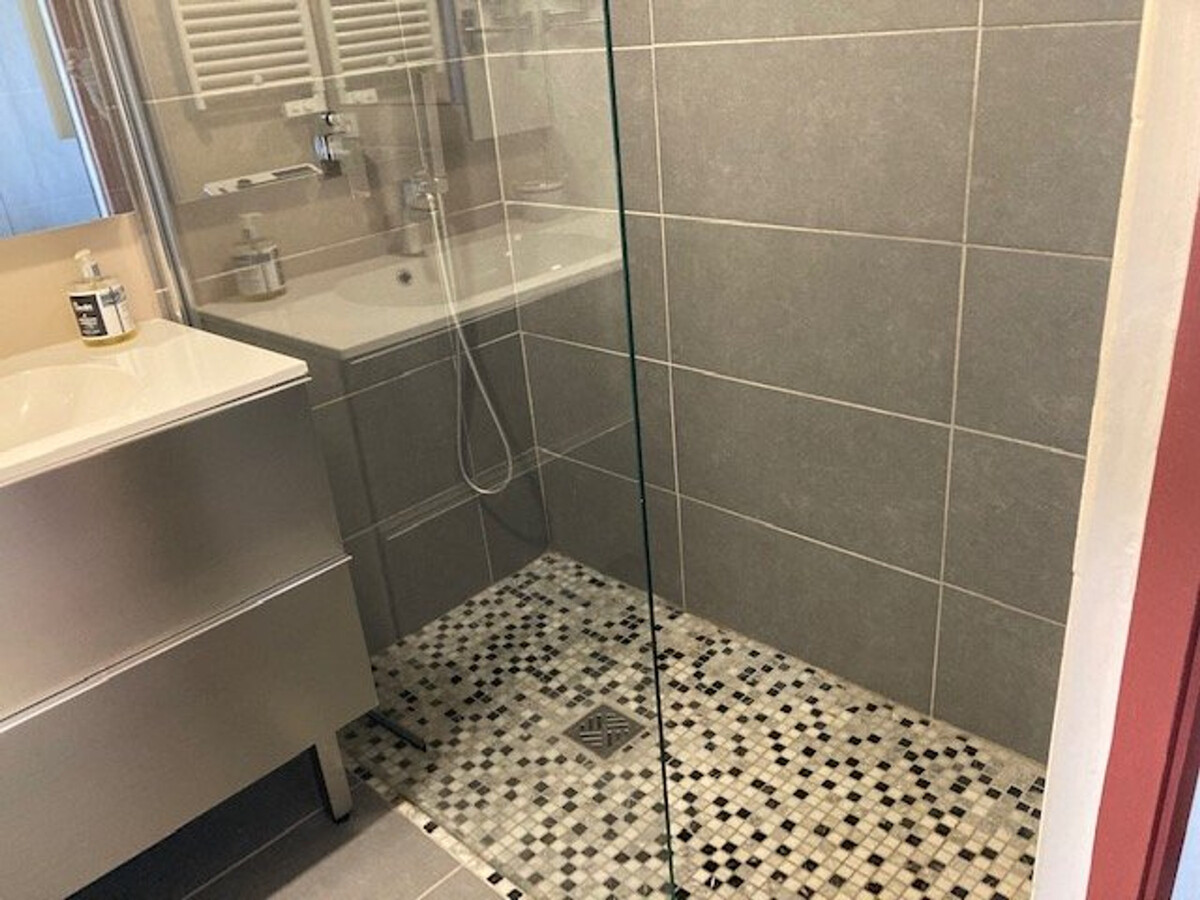Appartement vue mer climatisé au port du Lavandou - Photo 15