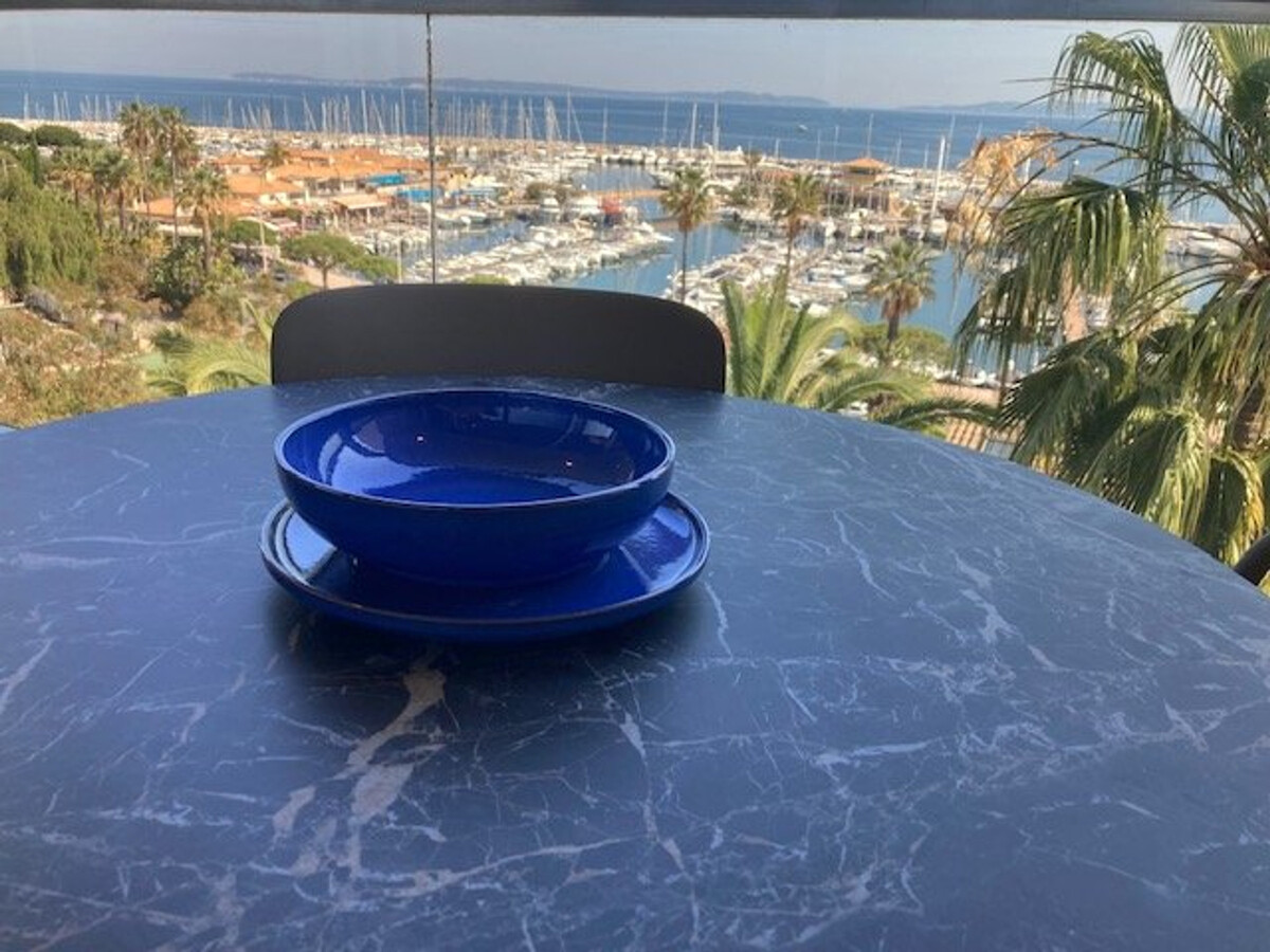 Appartement vue mer climatisé au port du Lavandou - Photo 16