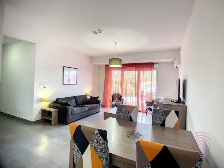 Location appartement à Lamalou les Bains, Appartement F2 PMR, climatisé, avec terrasse et parking privé, au cœur de Lamalou-les-Bains