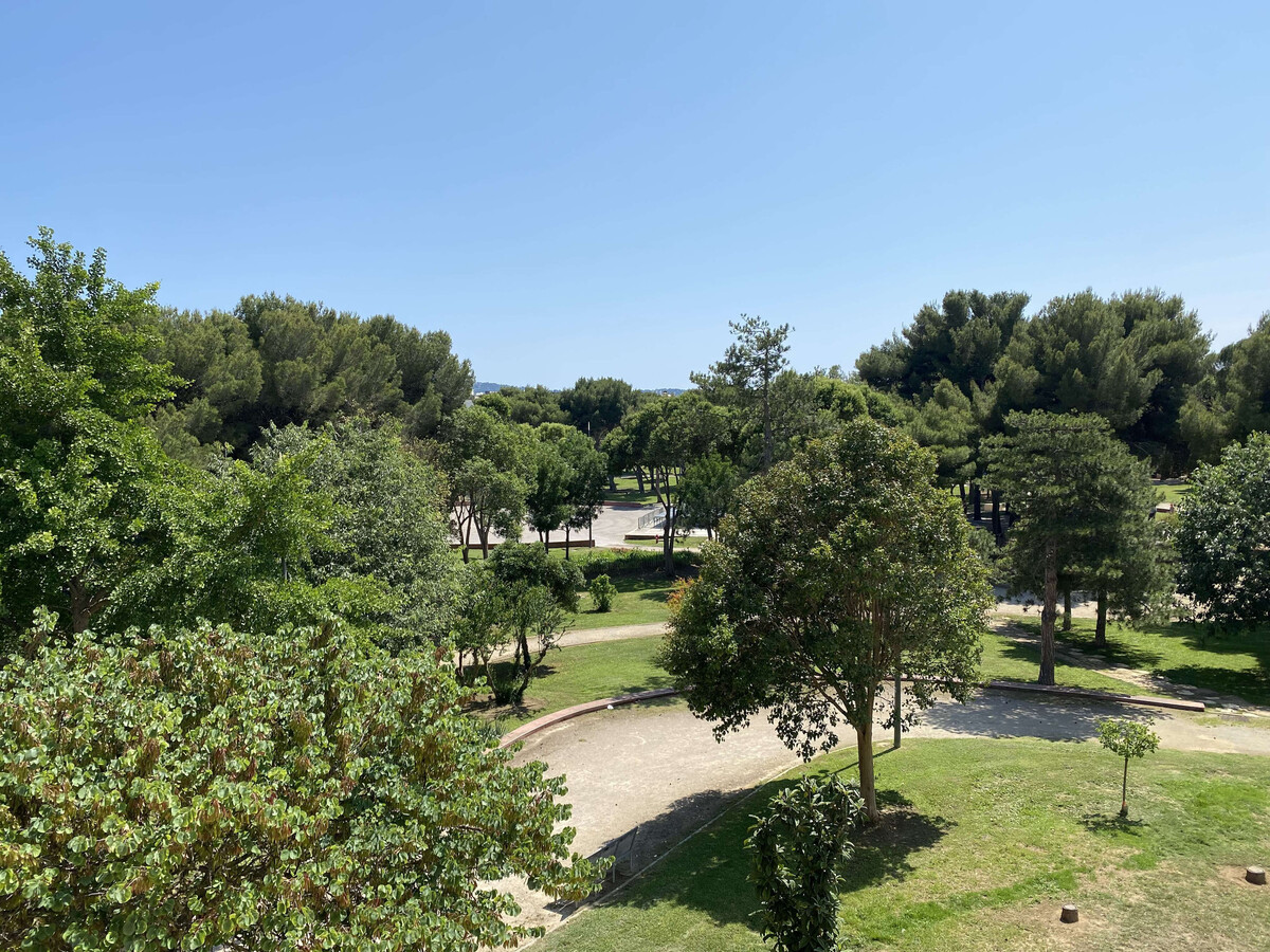 Studio lumineux balcon vue parc, clim wifi à Balaruc - Photo 13