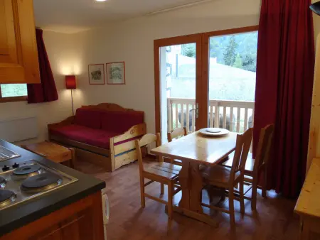 Location appartement à Valfréjus, Charmant 2 pièces à Valfréjus, balcon ouest, proche télésièges et commerces, idéal 4 personnes