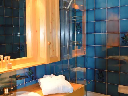 Courchevel 1850 : 3 pièces ski-aux-pieds, parking, wifi inclus : photo 6