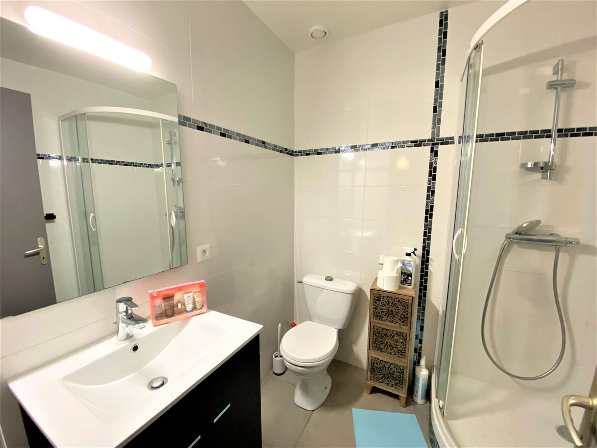Appartement rénové 3* à 200m de la plage de Trégastel - Photo 11