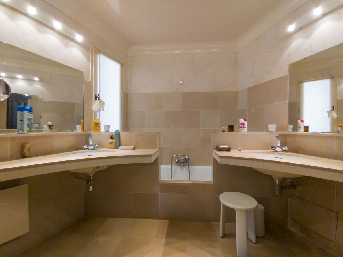 La Tourelle des Ocres, maison 7 chambres avec piscine - Photo 17