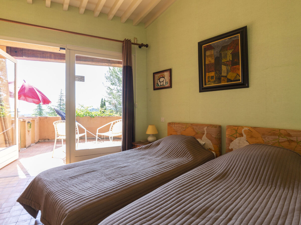La Tourelle des Ocres, maison 7 chambres avec piscine - Photo 24