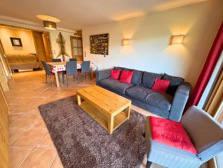 Location appartement à Saint Martin de Belleville, Chalet pieds des pistes à St Martin de Belleville, 3 pièces, terrasse, garage, services hôteliers inclus