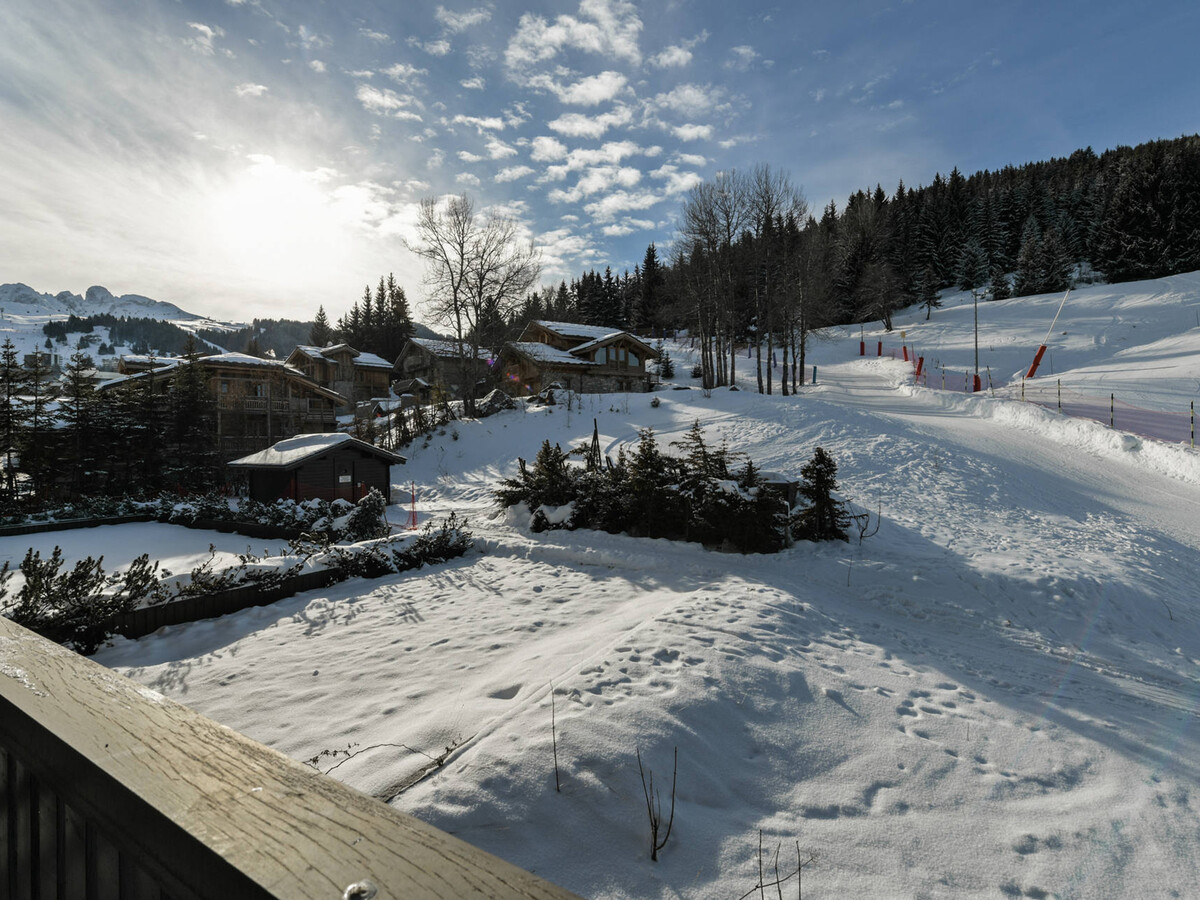 Appartement 3 pièces skis aux pieds, vue pistes à Courchevel - Photo 9