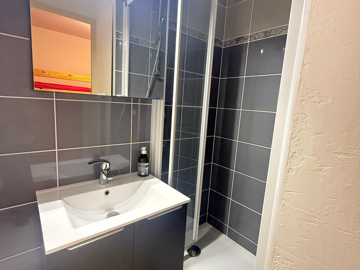 Studio cabine 4 pers avec balcon aux Adrets-Prapoutel - Photo 7