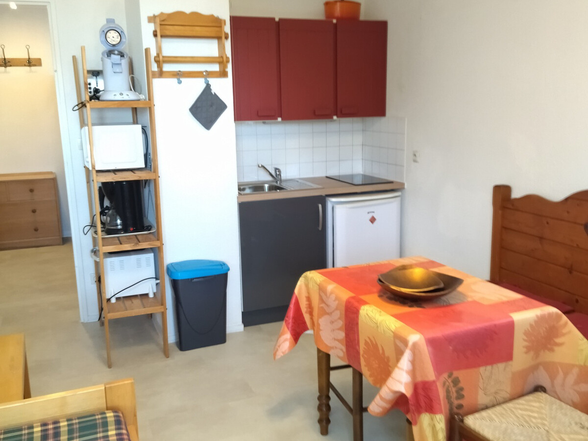 Studio cabine 4 pers. au pied des pistes des Adrets-Prapoutel - Photo 3
