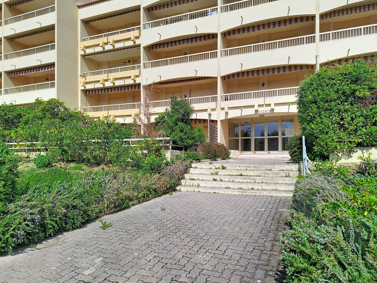 T2 vue mer à Bormes-les-Mimosas avec parking - Photo 10