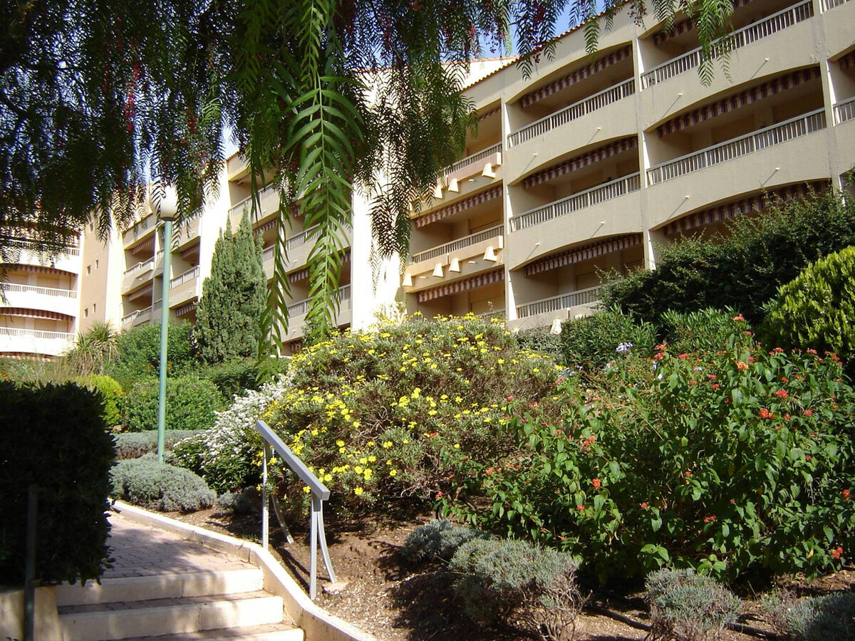 T2 vue mer à Bormes-les-Mimosas avec parking - Photo 17