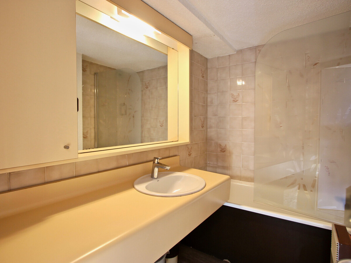 Studio cabine 24m² parking couvert à Chamrousse - Photo 9