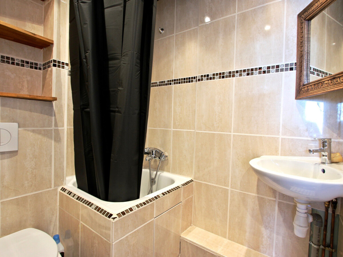 Studio cabine 24m² avec balcon à Chamrousse - Photo 12