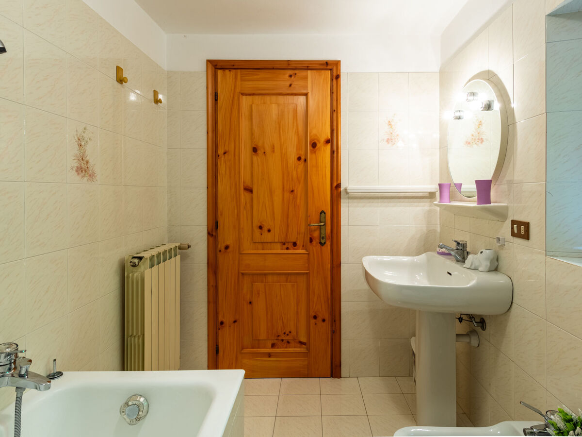 Maison Glicine – vue lac et montagnes, 3 niveaux, Stazzona - Photo 24