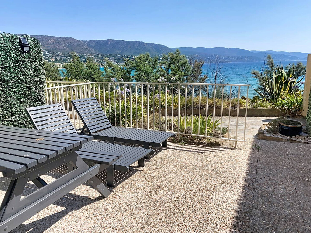 Studio 27m² bord de mer, accès plage direct à Bormes - Photo 14