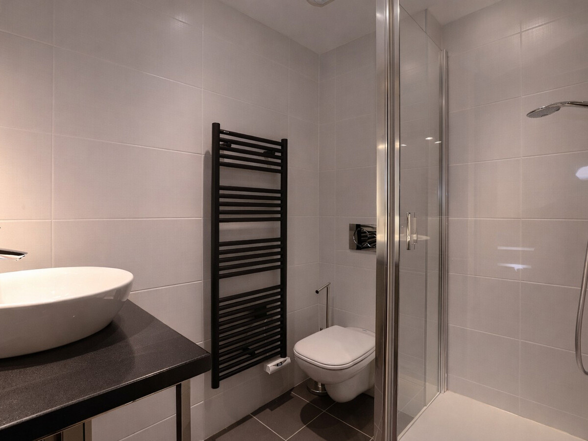Duplex 6 pers. à Courchevel - 3 chambres, parking, ski - Photo 10