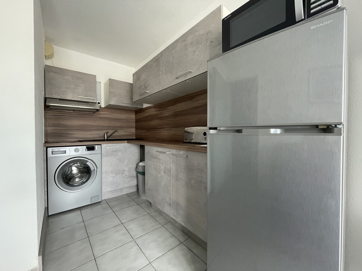 Appartement mezzanine 40m² vue canal à Sète - Photo 2