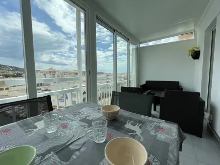Location appartement à Sète, 2 pièces mezzanine, parking privé, animaux admis
