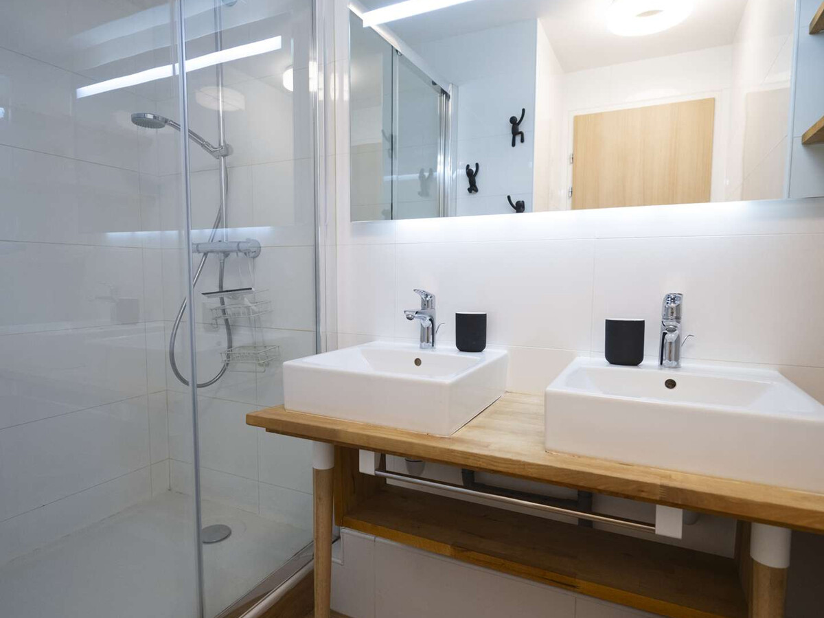 Appartement 47m² rénové, pistes à 50m, insonorisé - Photo 12