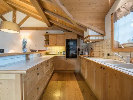 Courchevel 1850 : Élégant Duplex avec Cheminée et WiFi : photo 5