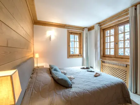 Duplex charme Courchevel 1850 avec cheminée, 6 personnes : photo 10