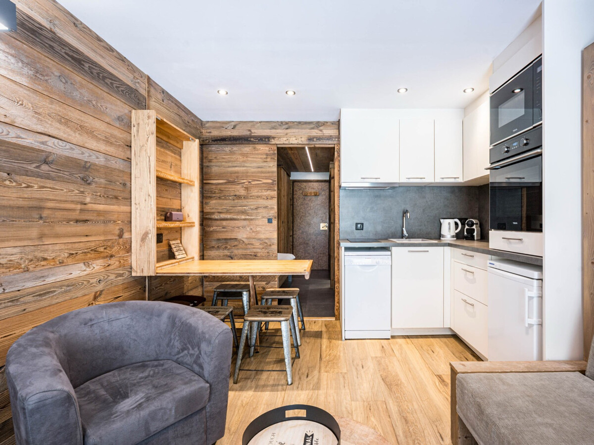 Studio rénové 23m² Centre Val-d'Isère, balcon - Photo 6