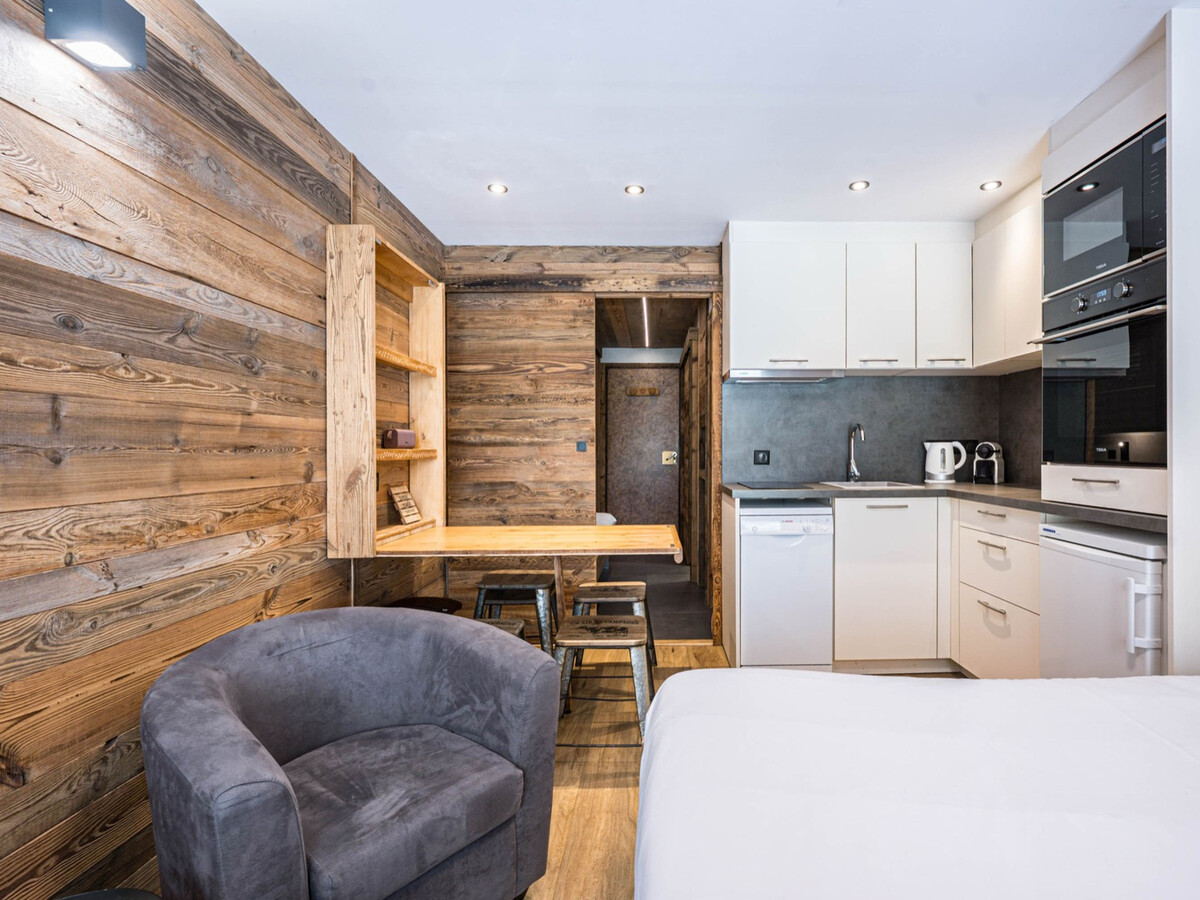 Studio rénové 23m² Centre Val-d'Isère, balcon - Photo 7