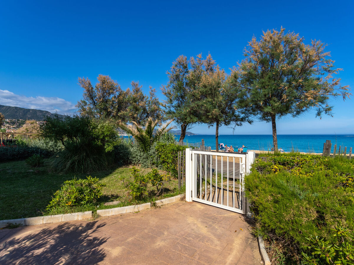 La Corvette - Appartement vue mer au Lavandou - Photo 5