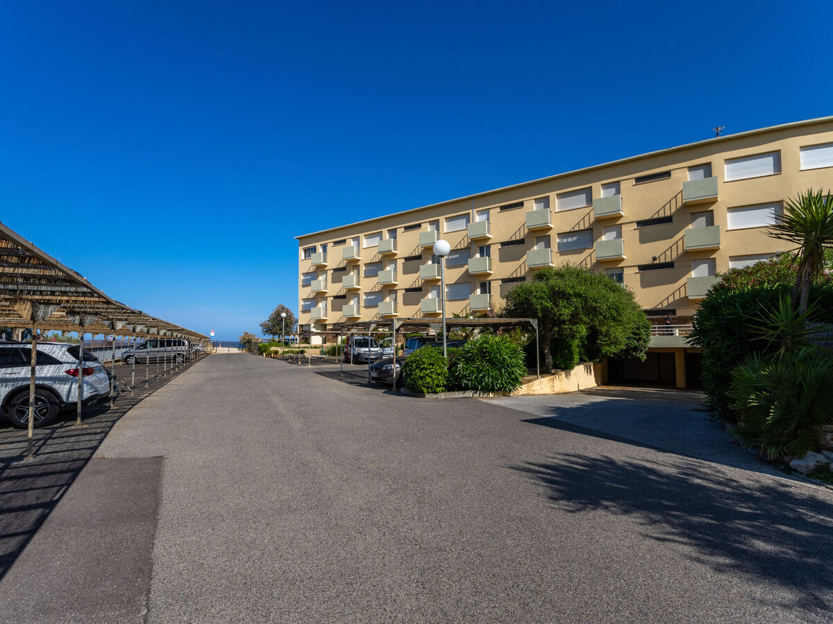 La Corvette - Appartement vue mer au Lavandou - Photo 16