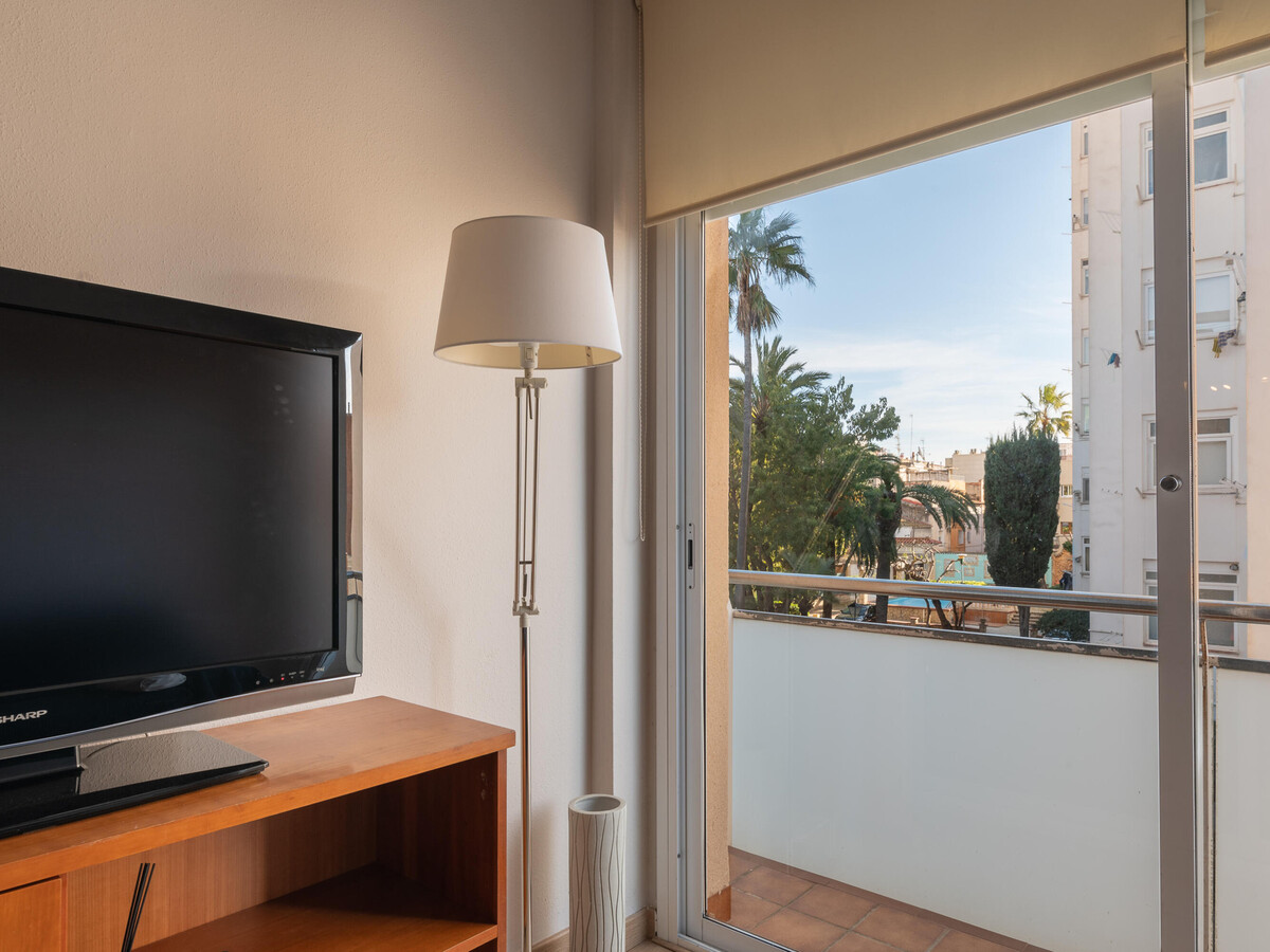 Appartement 3 pers. centre Torredembarra, piscine & plage - Photo 4