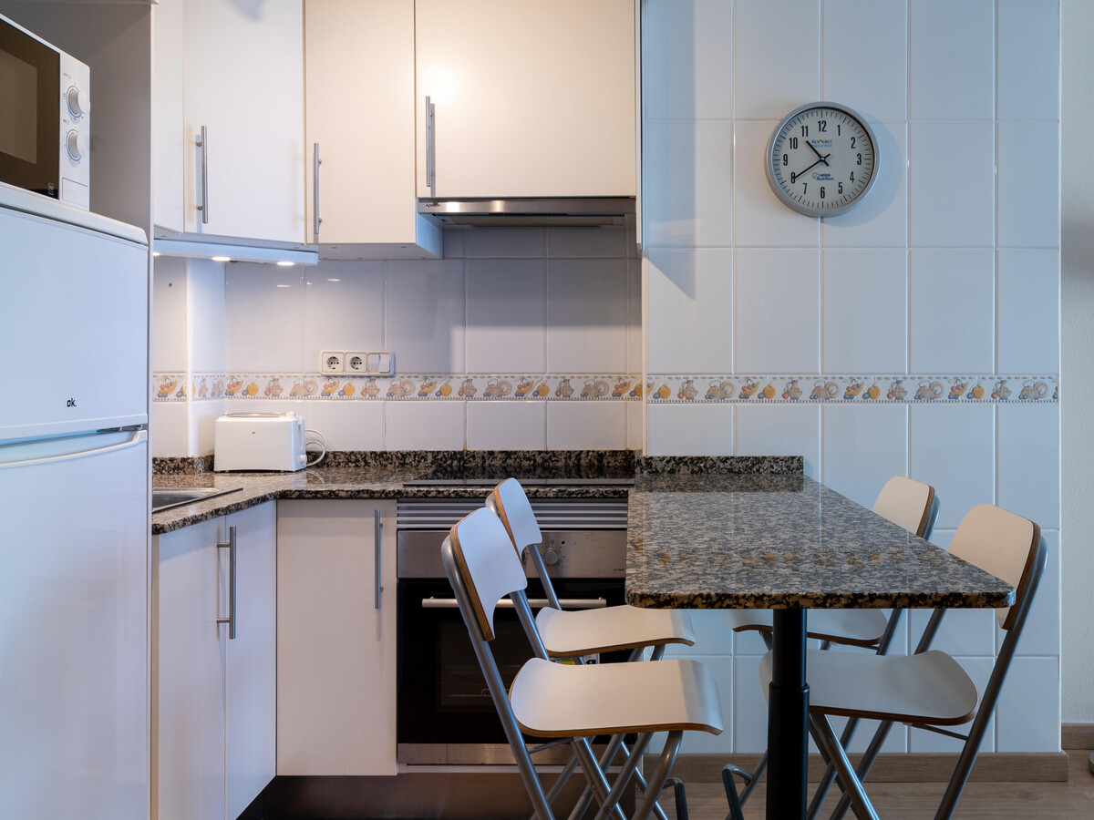 Appartement 3 pers. centre Torredembarra, piscine & plage - Photo 9